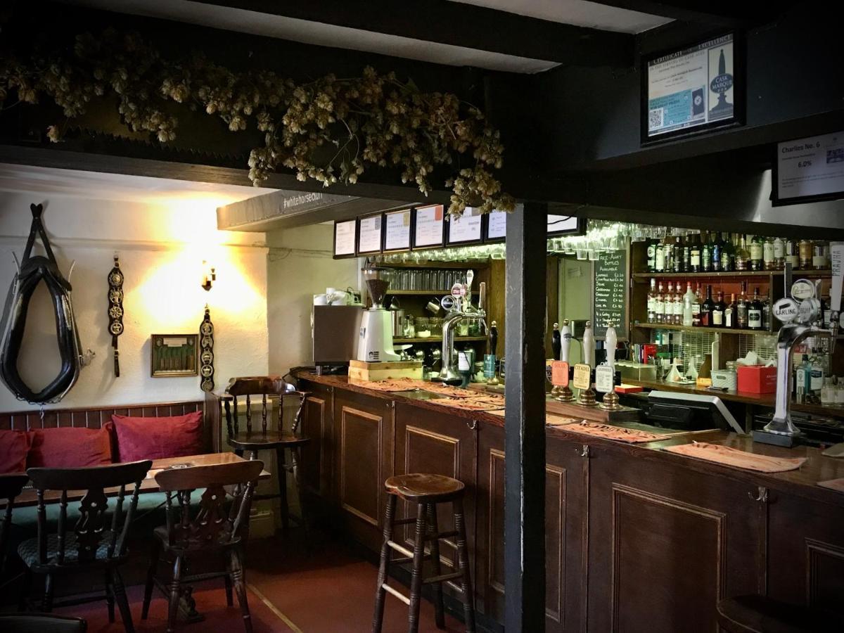 The White Horse Inn, Clun Ngoại thất bức ảnh