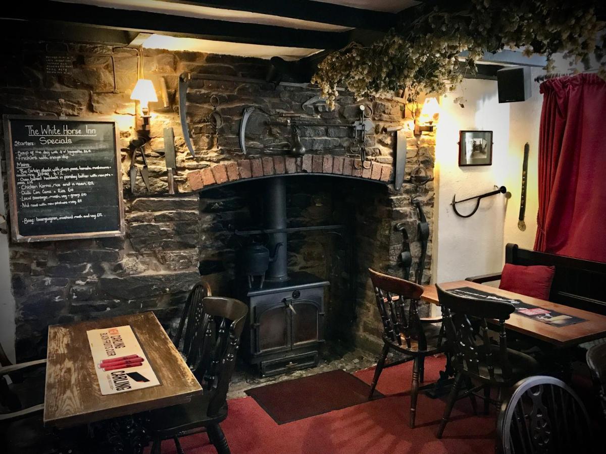The White Horse Inn, Clun Ngoại thất bức ảnh